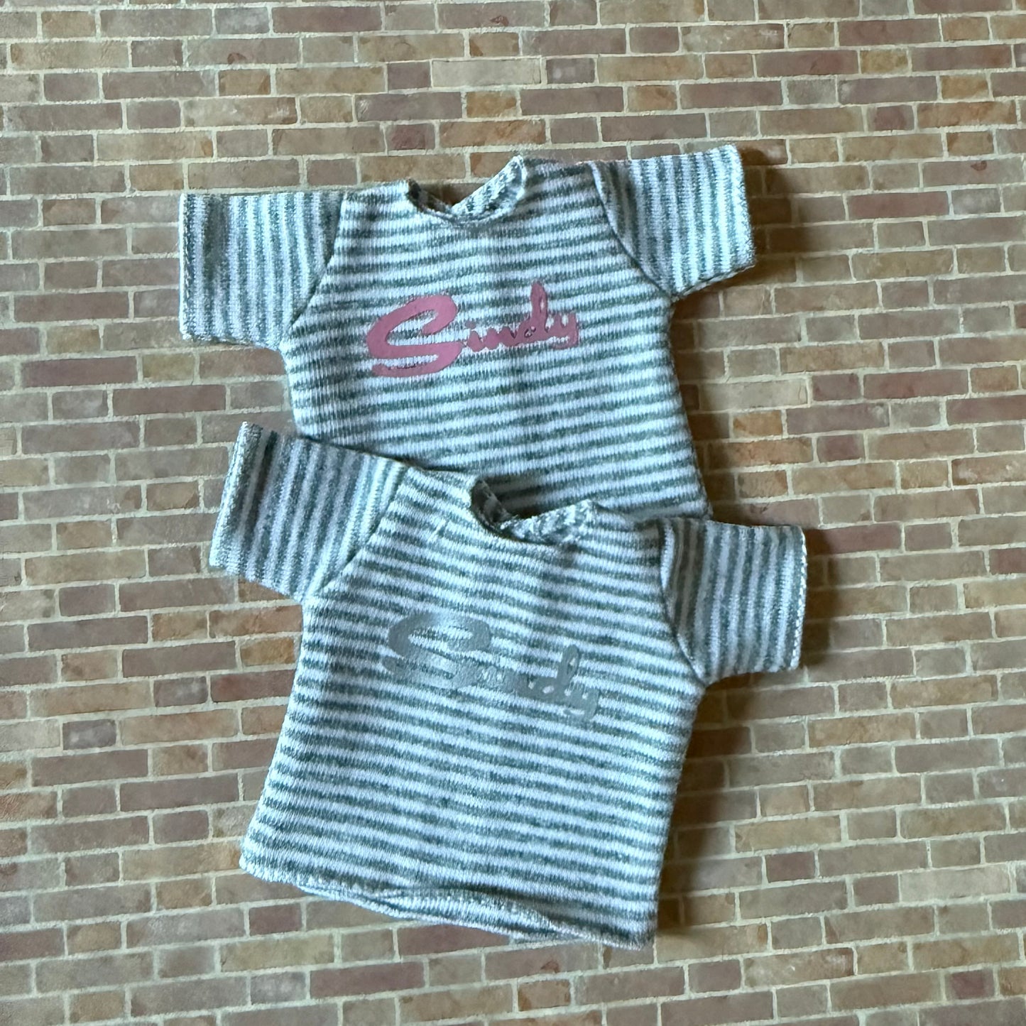 Sindy Logo Tops - Preppy Collection