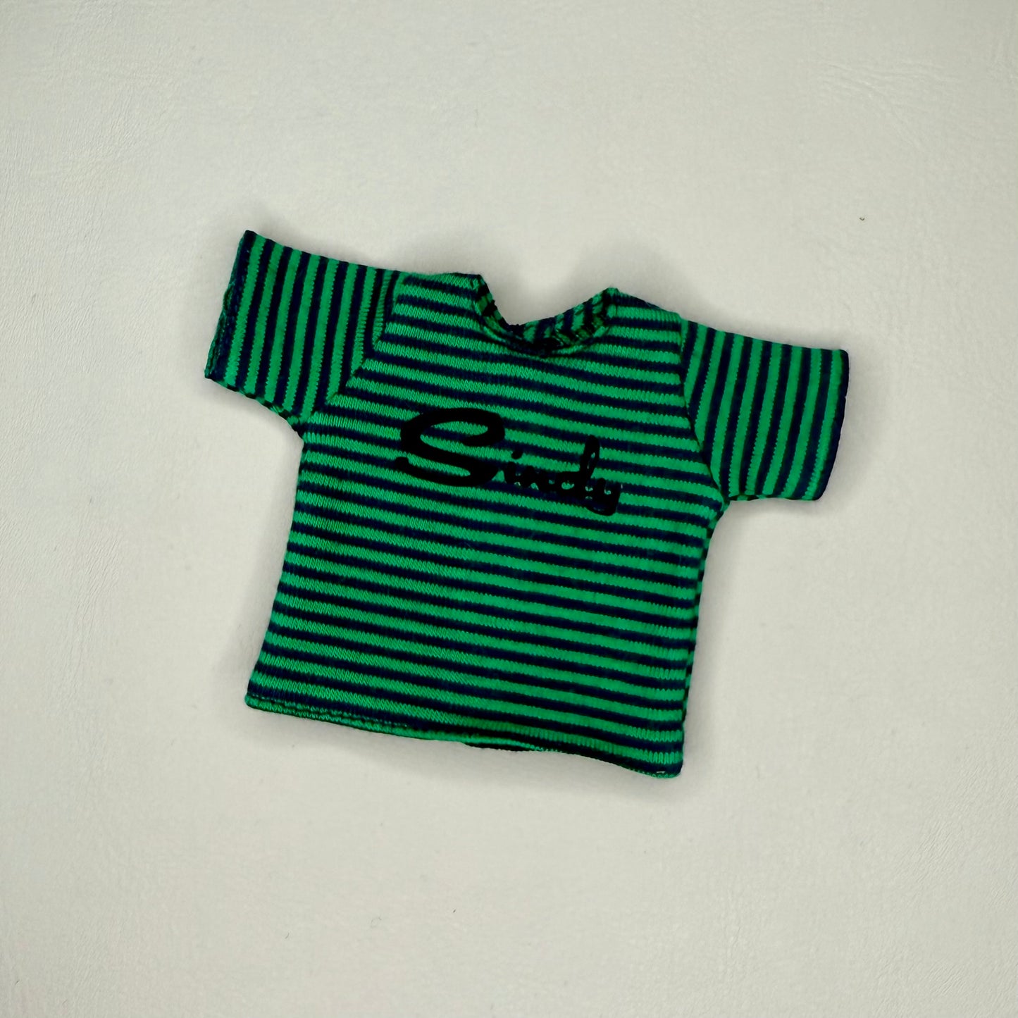 *NEW * Sindy Logo T-shirt - Punk Collection