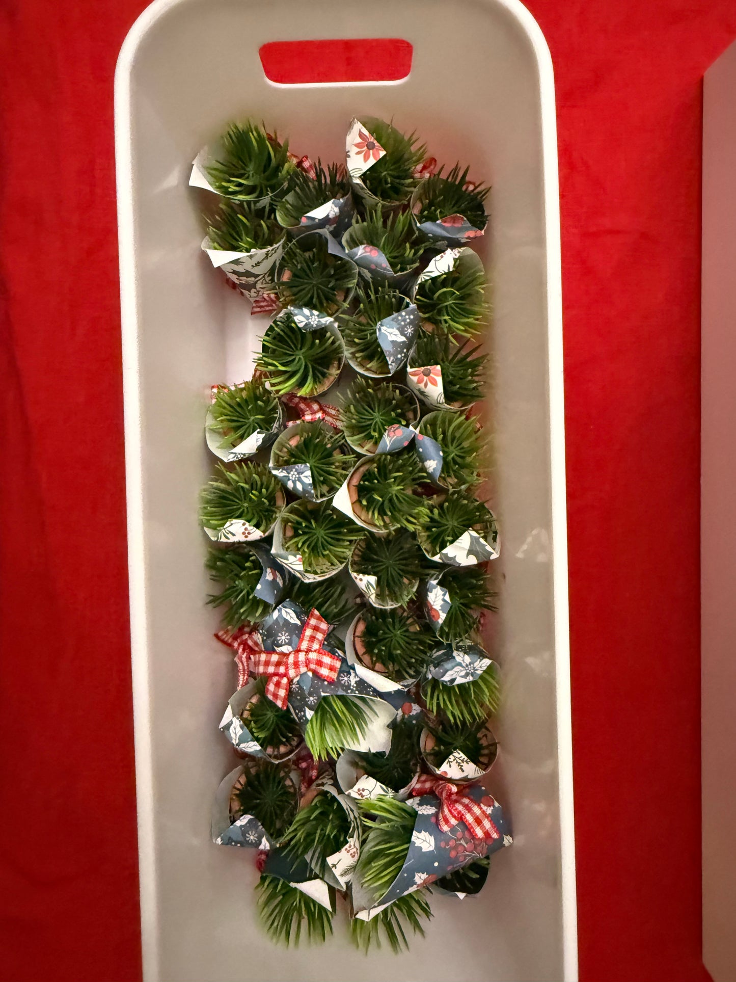 * SALE * Christmas Pop-up Shop - mini festive treats, interior’s & gifts for Sindy Dioramas