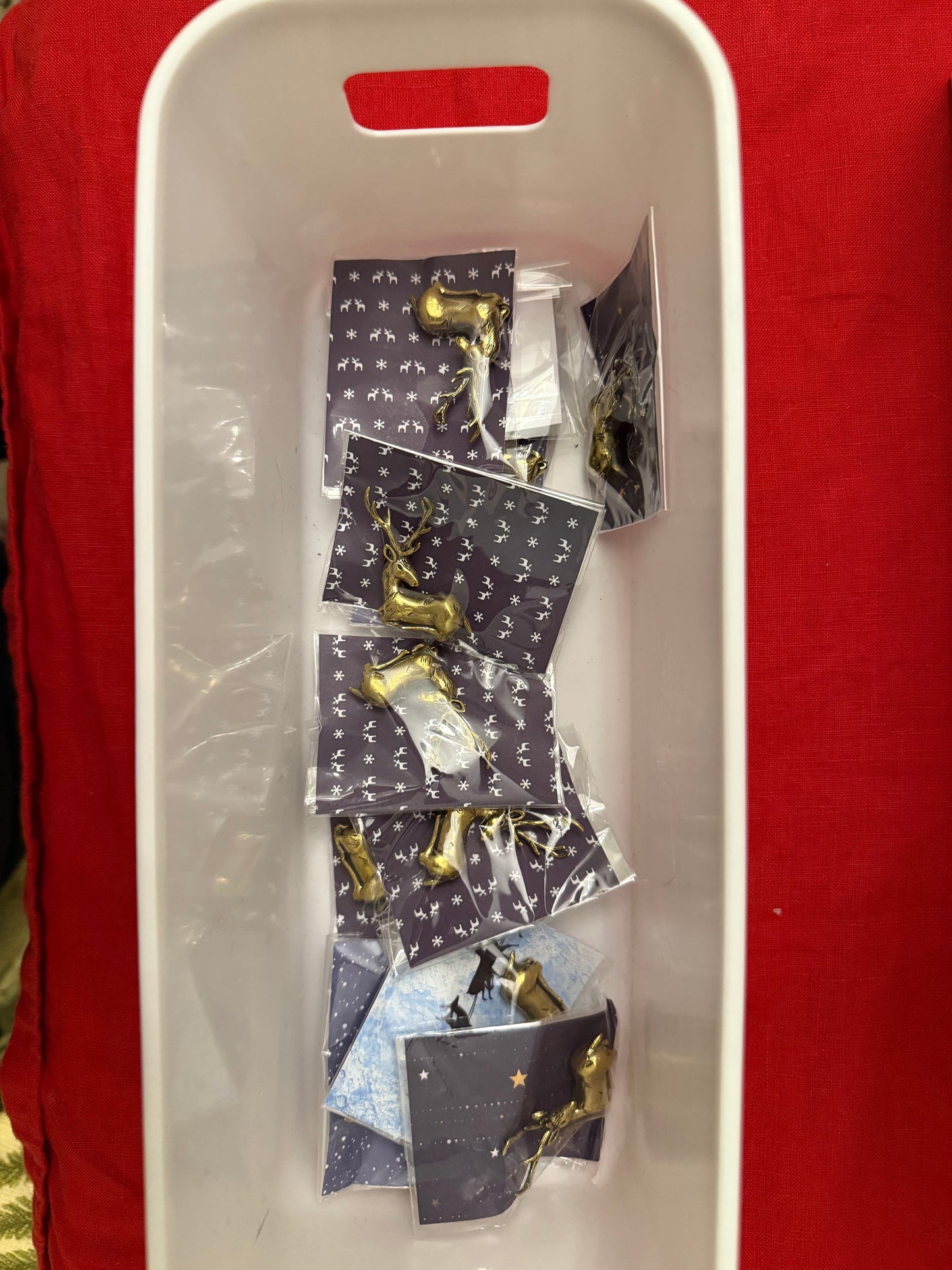 * SALE * Christmas Pop-up Shop - mini festive treats, interior’s & gifts for Sindy Dioramas