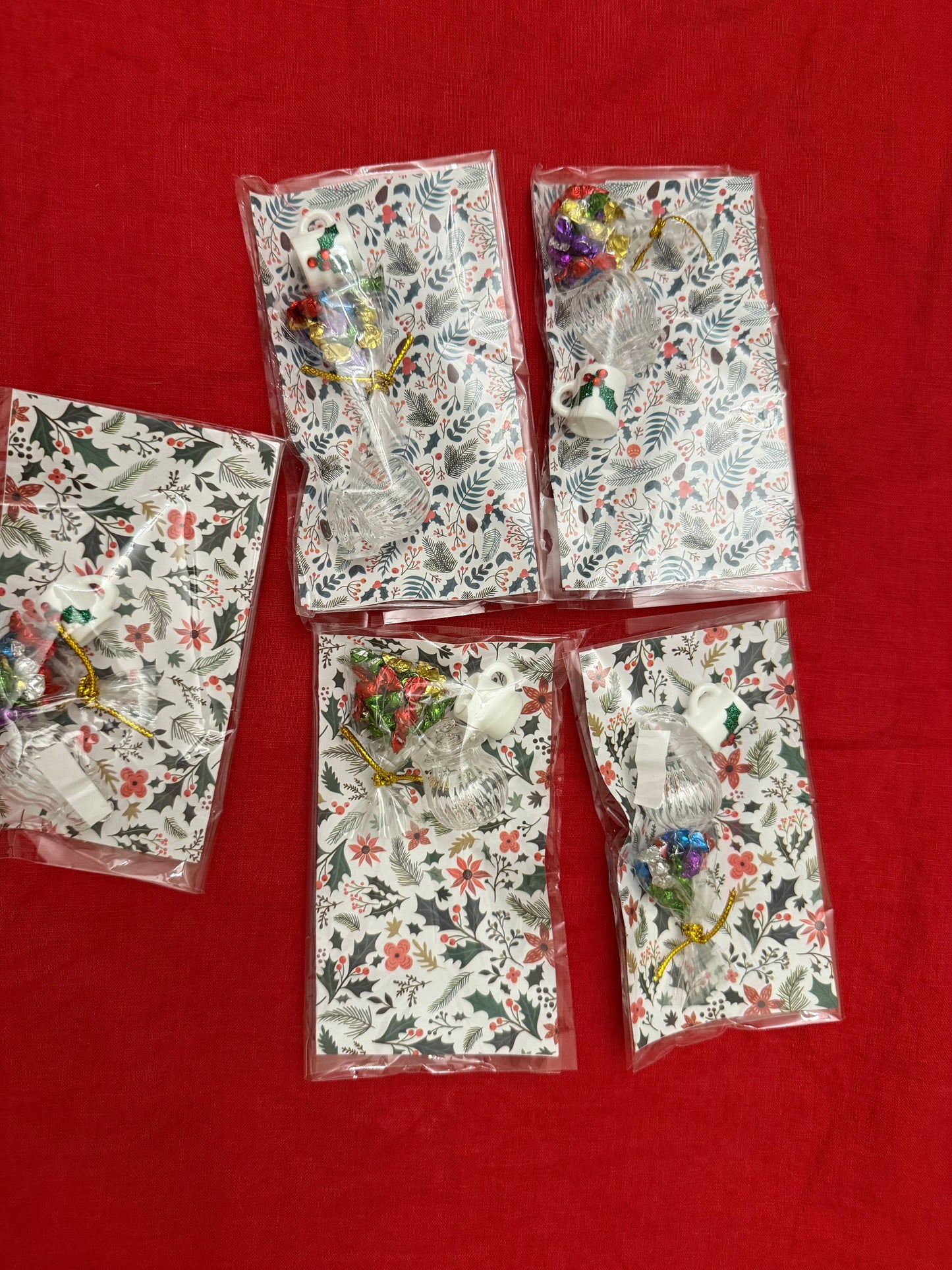 * SALE * Christmas Pop-up Shop - Mini festive treats, interiors and gifts for Sindy Dioramas