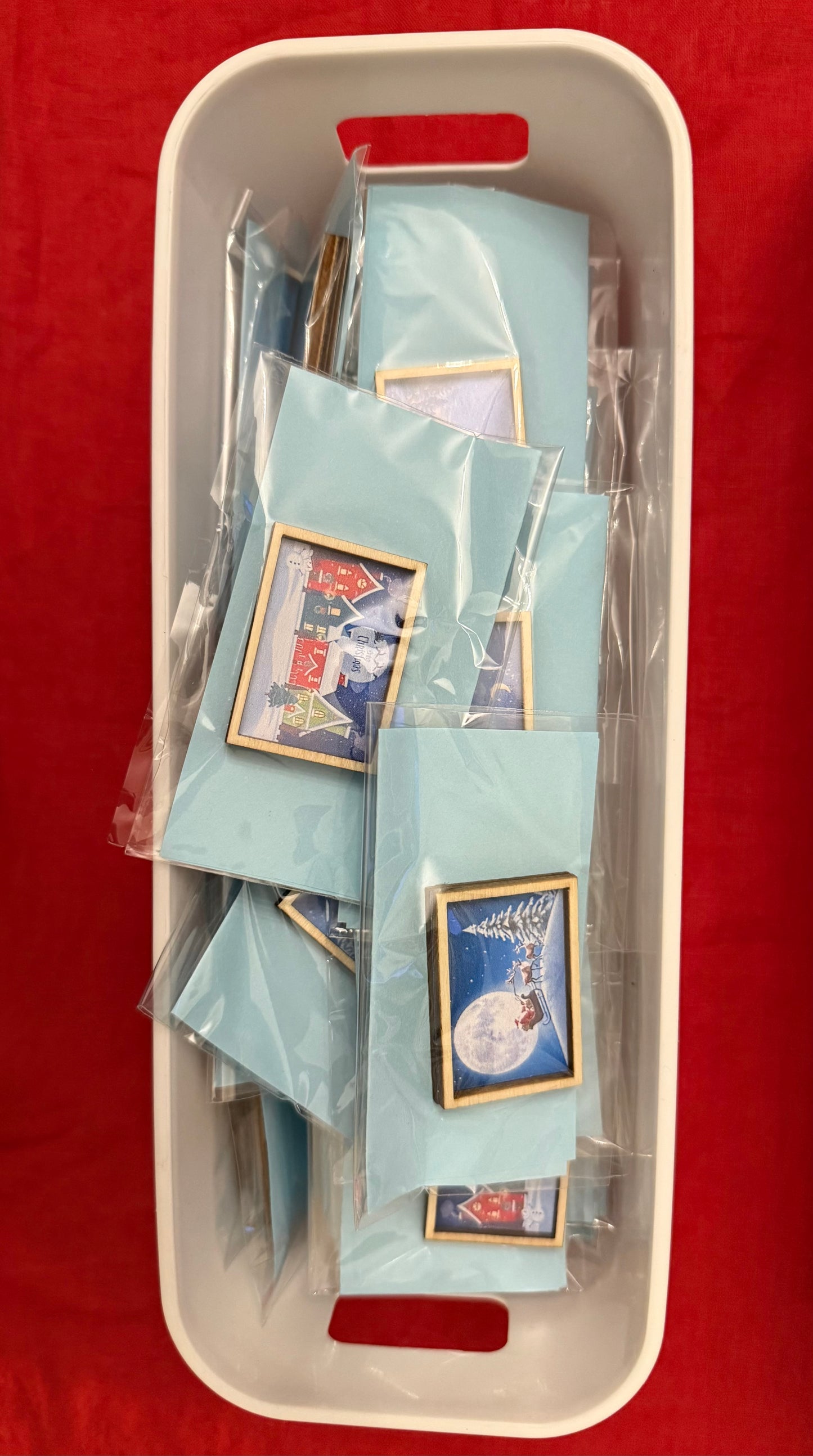 * SALE * Christmas Pop-up Shop - mini festive treats, interior’s & gifts for Sindy Dioramas