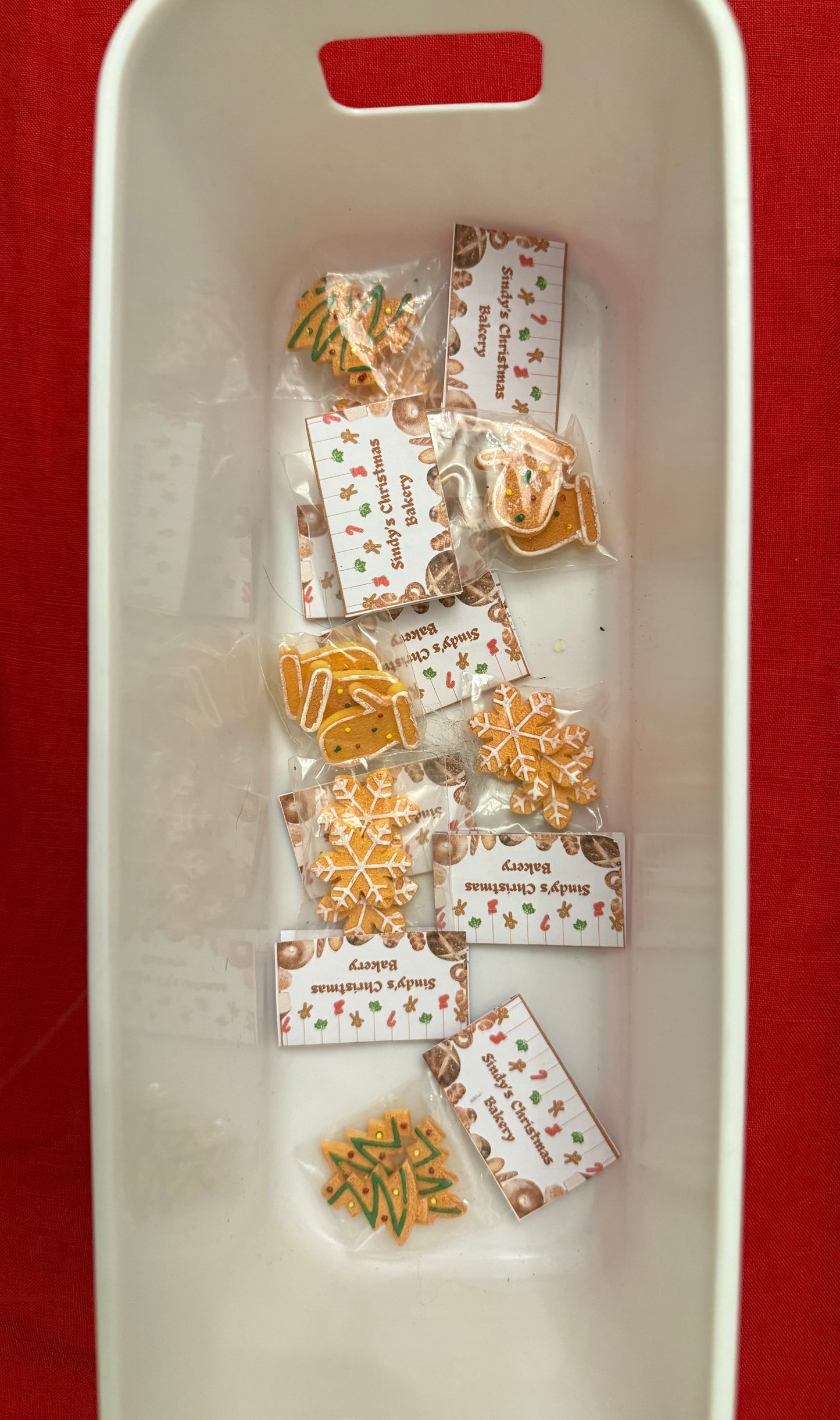 * SALE * Christmas Pop-up Shop - mini festive treats, interior’s & gifts for Sindy Dioramas