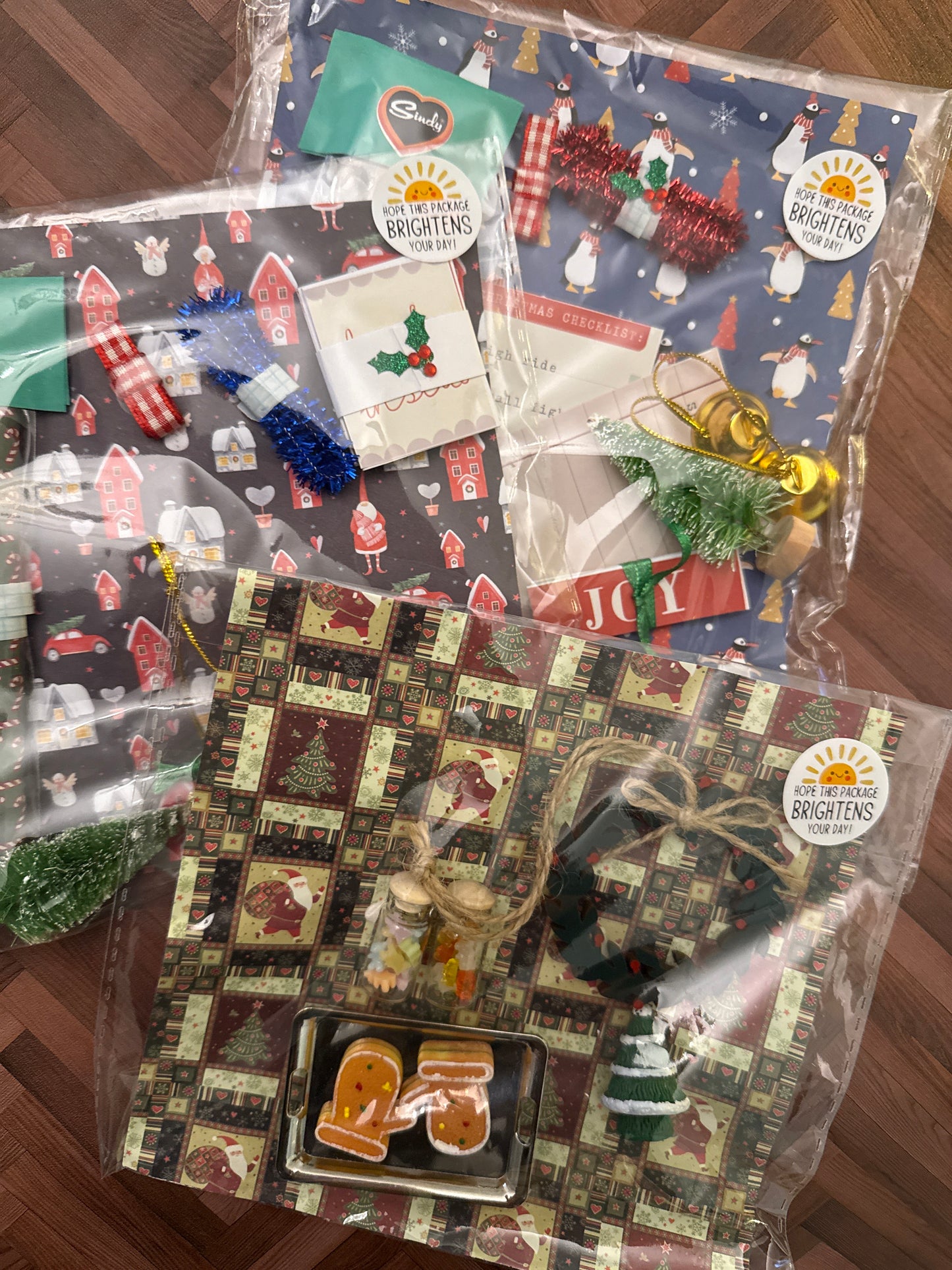 * SALE * Christmas Pop-up Shop - Mini festive treats, interiors and gifts for Sindy Dioramas