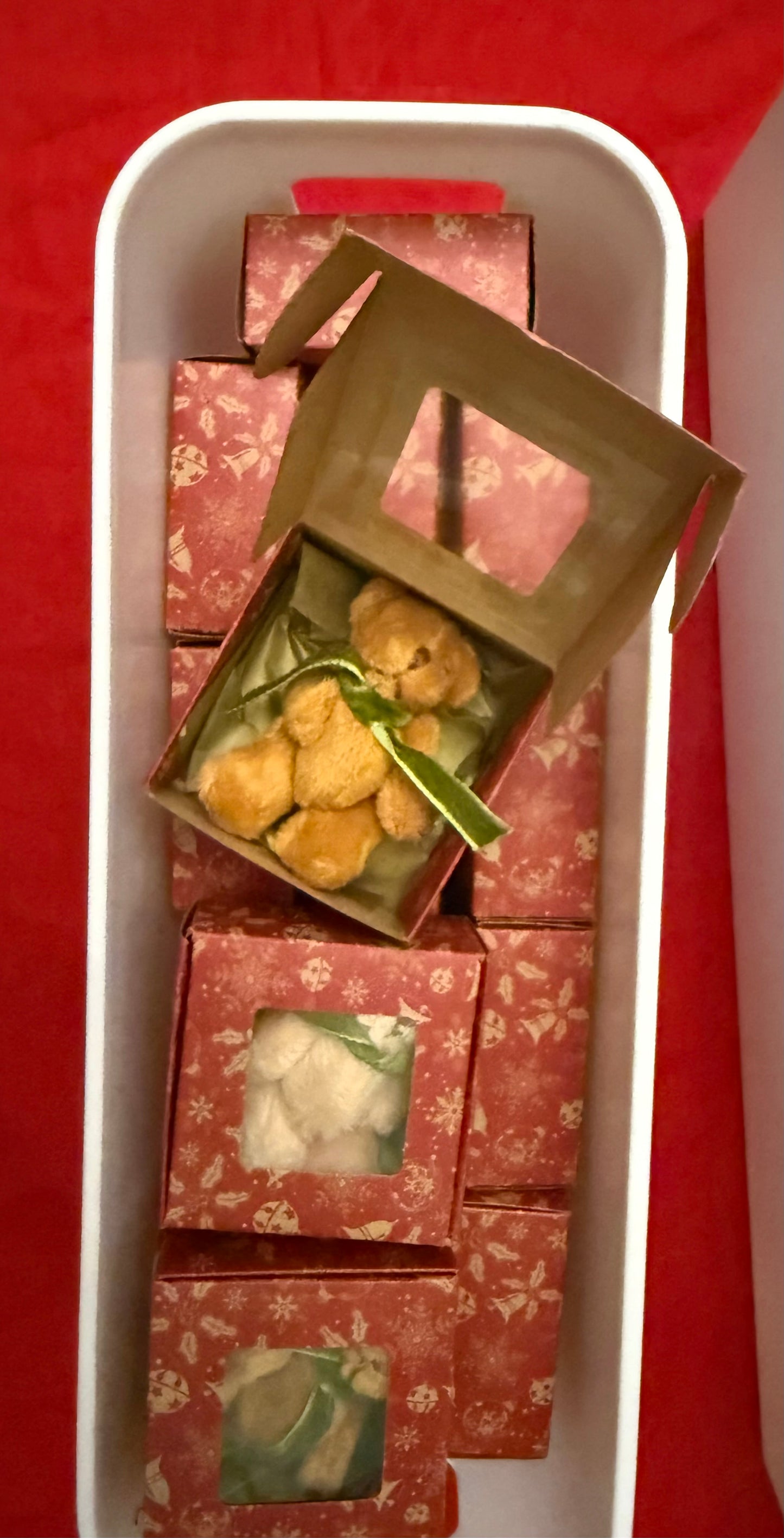 * SALE * Christmas Pop-up Shop - mini festive treats, interior’s & gifts for Sindy Dioramas