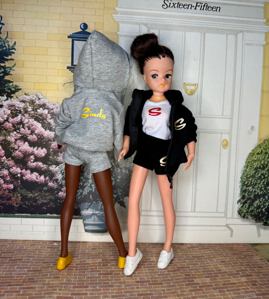 Sindy logo sports fashion set - hoodie and shorts